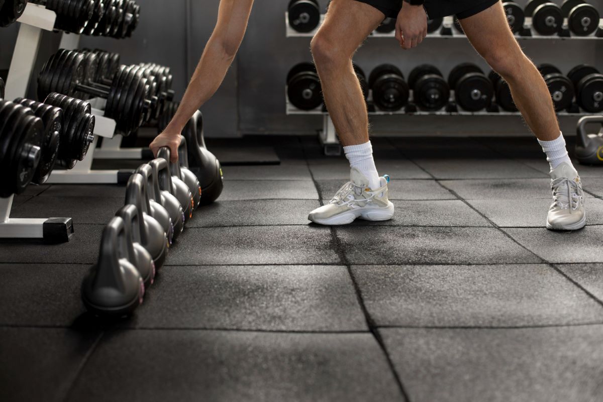 5 Costly Mistakes UAE Gyms Make When Choosing Rubber Flooring
